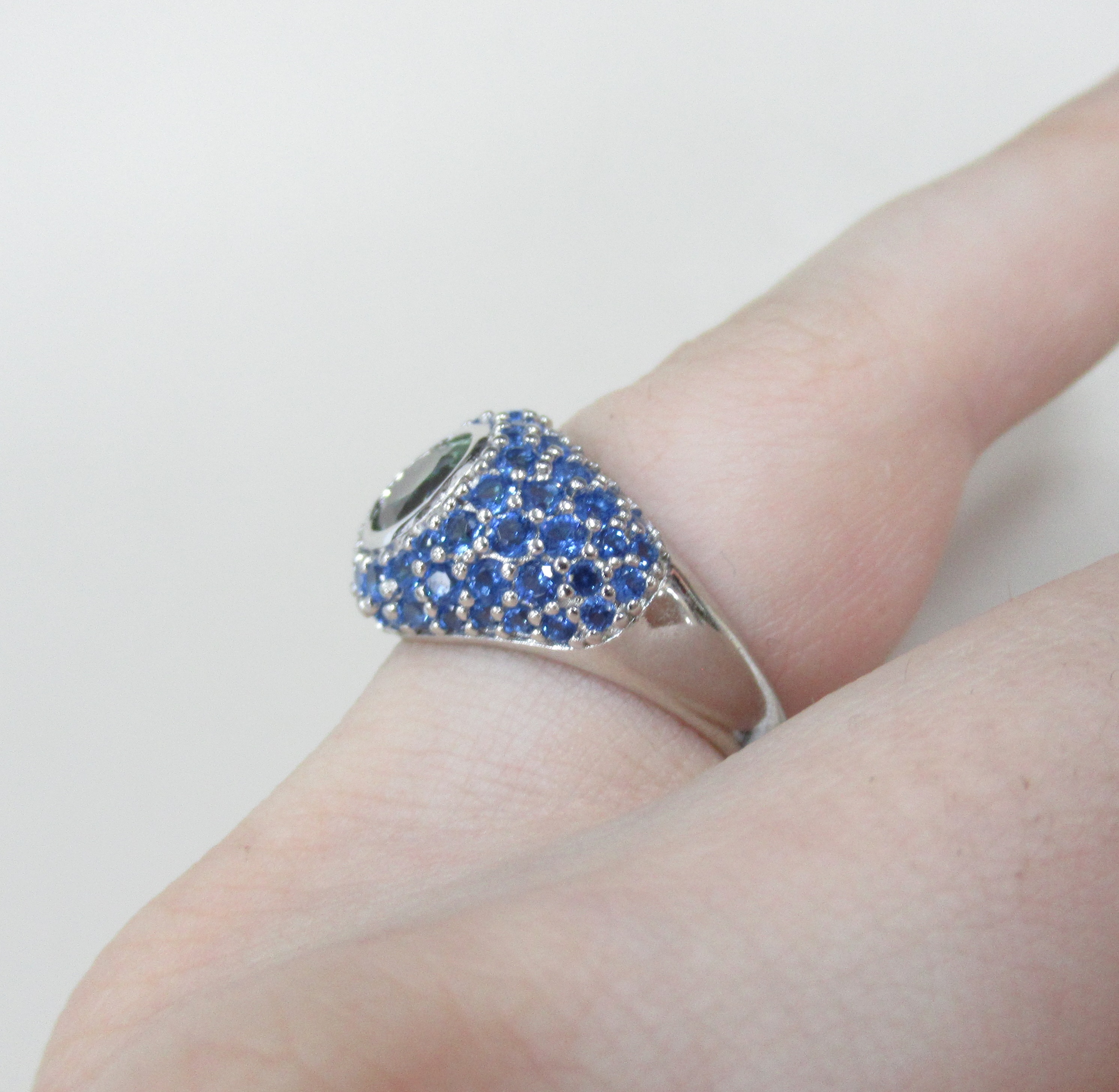 Серебряное кольцо с флюоритом